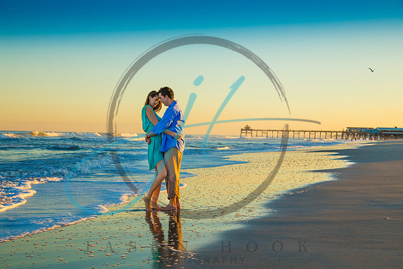 1201.beach couple-3005