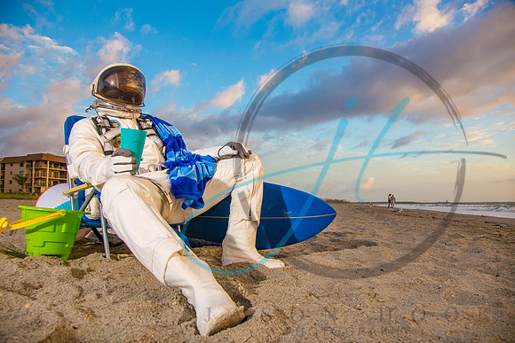 Beach Spaceman-8279