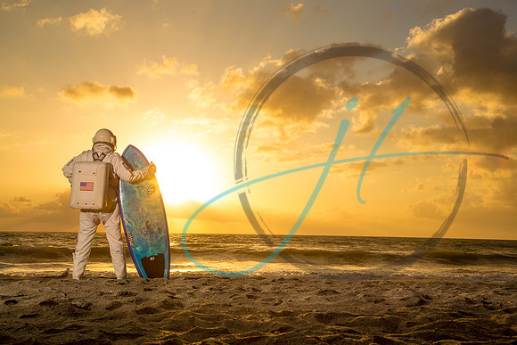 Beach Spaceman-8302
